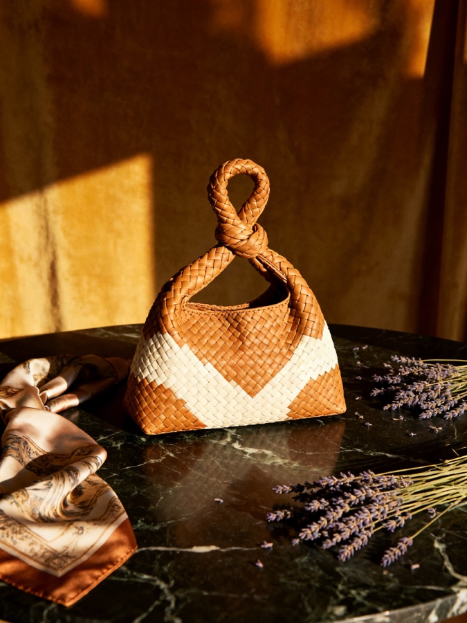 Картинка для карты желаний: Bottega Veneta · Сумка Jodie